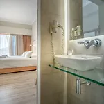 Phoenix Hotel