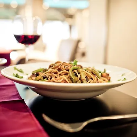 フェニックス ホテル 3*