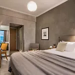 Phoenix Hotel