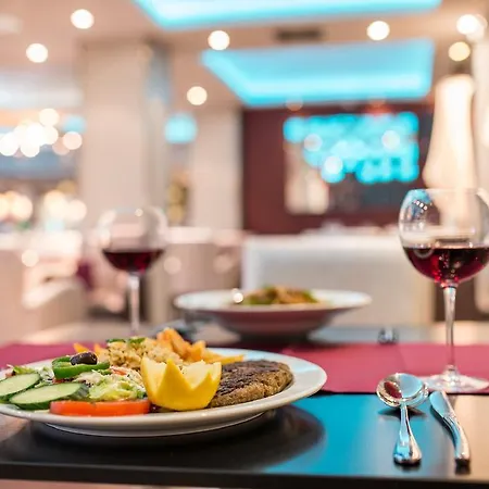 Phoenix فندق مدينة زاكينثوس